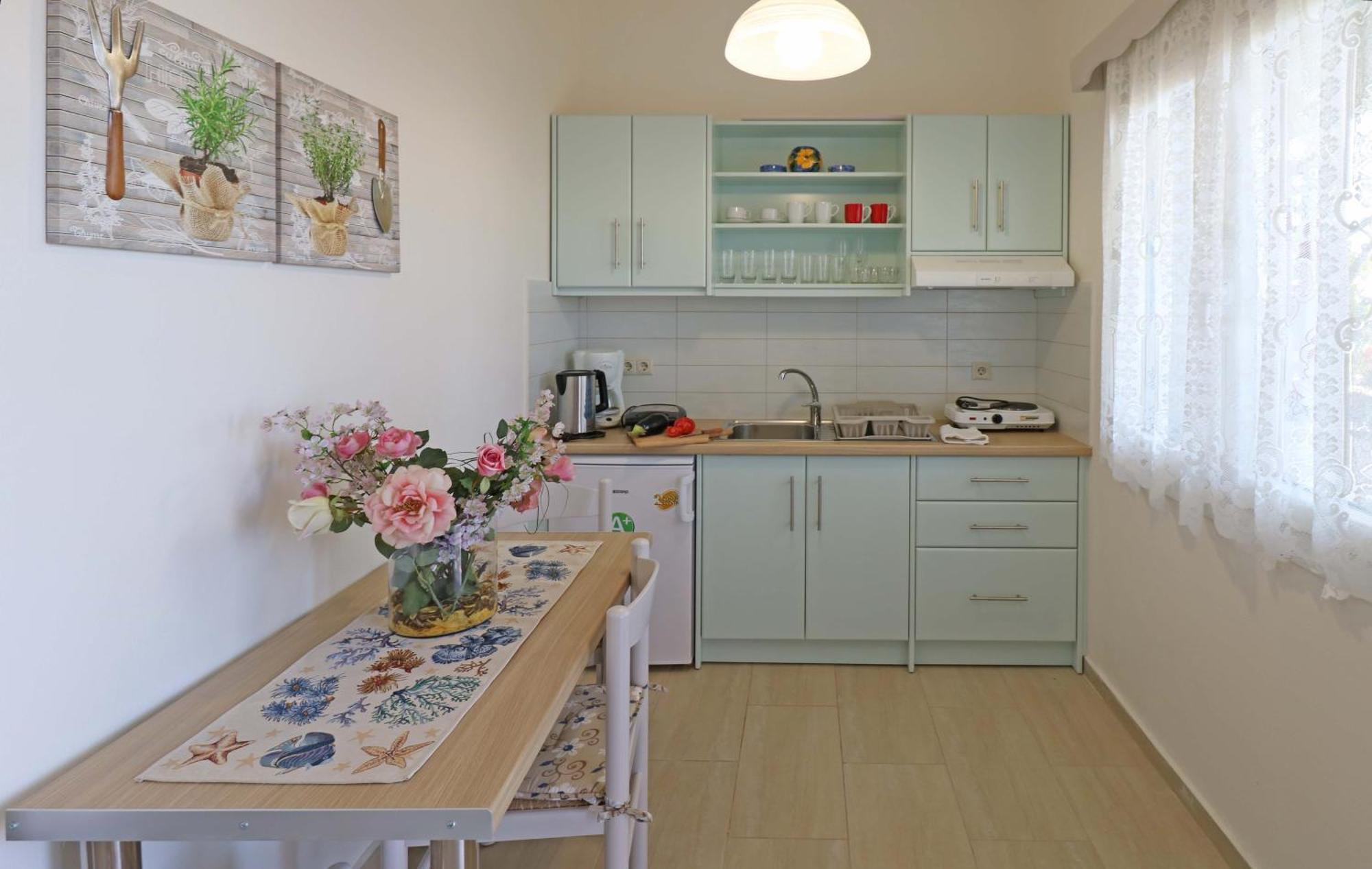Angela Beach Apartments Votsalakia  Eksteriør billede